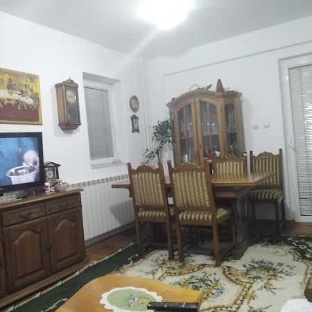Kraljevski Apartman Kraljevo Luaran gambar