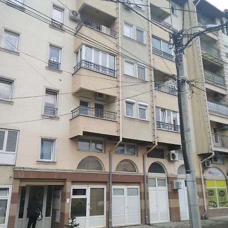 Kraljevski Apartman Kraljevo Luaran gambar