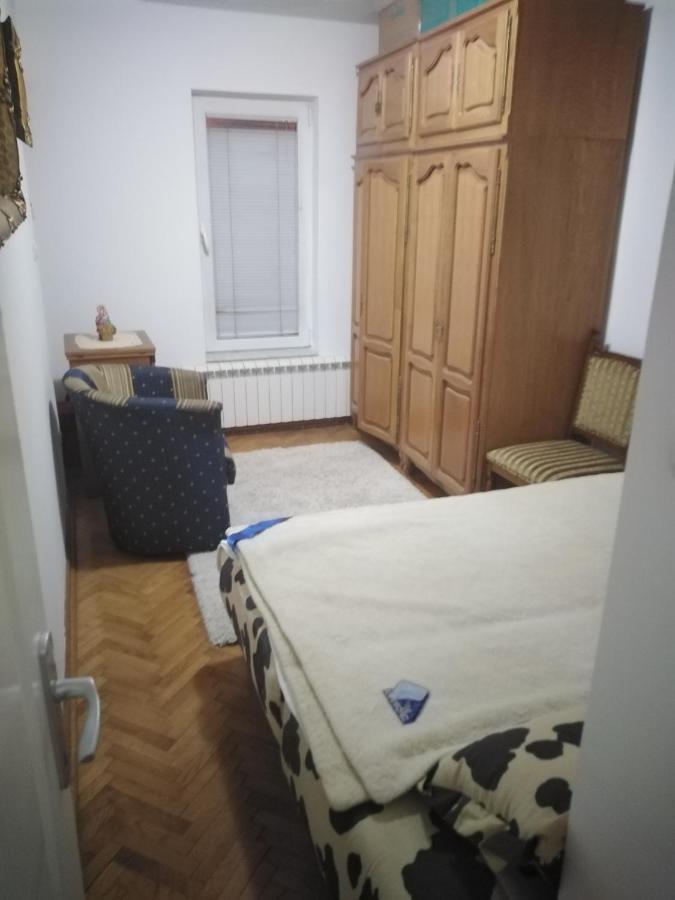 Kraljevski Apartman Kraljevo Luaran gambar