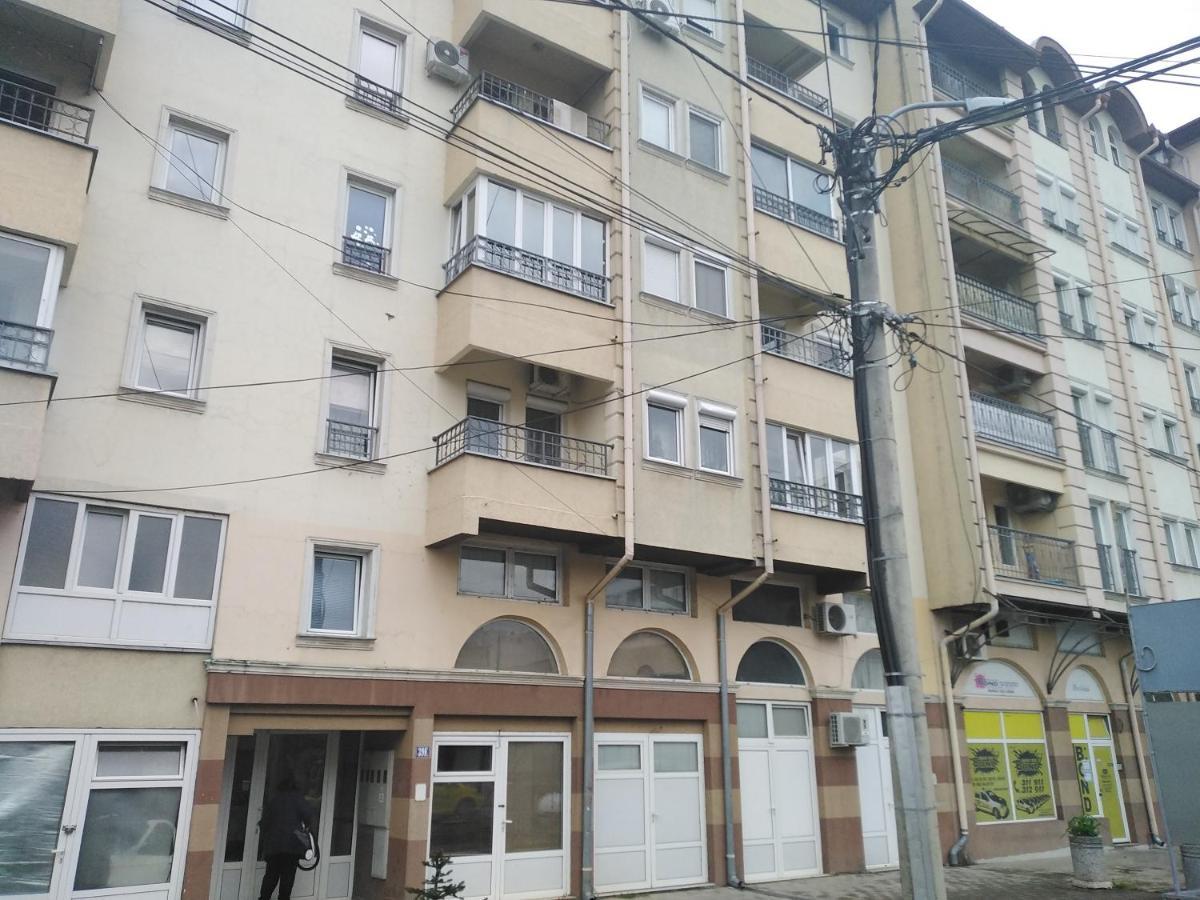 Kraljevski Apartman Kraljevo Luaran gambar